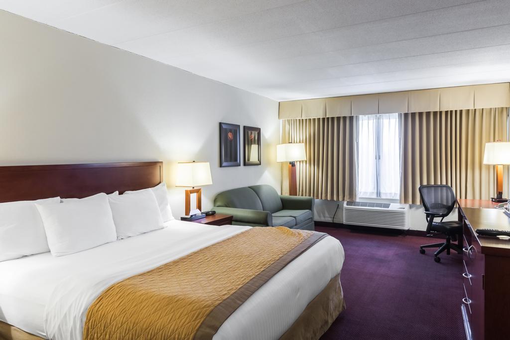 Clarion Hotel Somerset - New Brunswick Exteriör bild