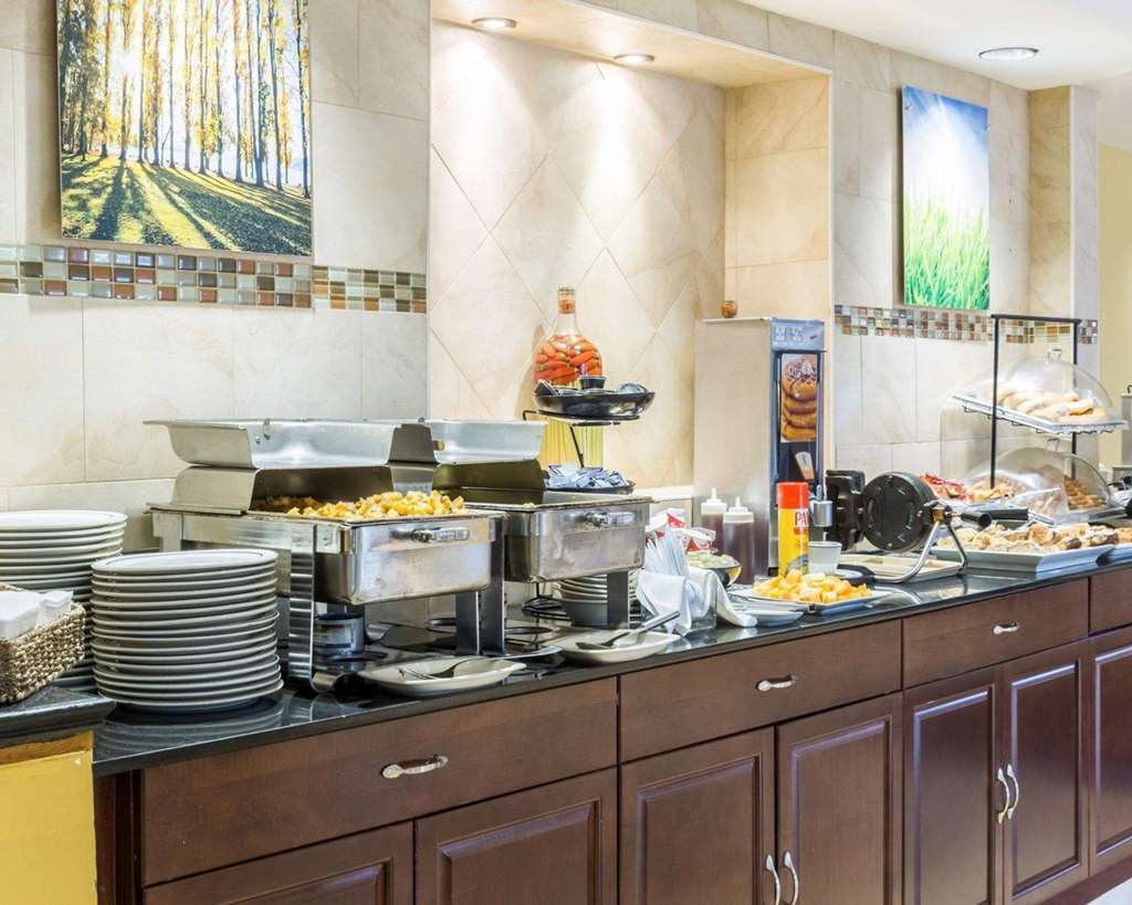 Clarion Hotel Somerset - New Brunswick Restaurang bild